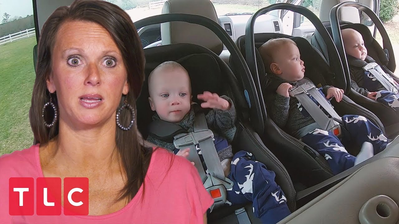 Loading Up a Car Full of Sextuplets | Sweet Home Sextuplets