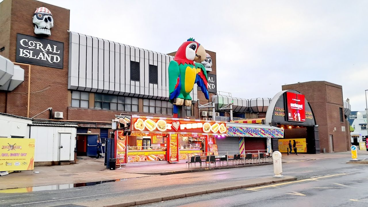 Blackpool Piers, Beach, Amusements & Towncentre