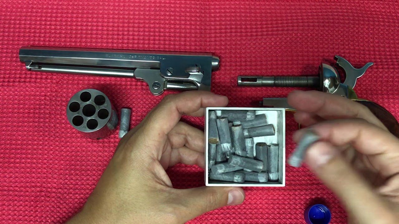 Carregando o Colt Navy 1851