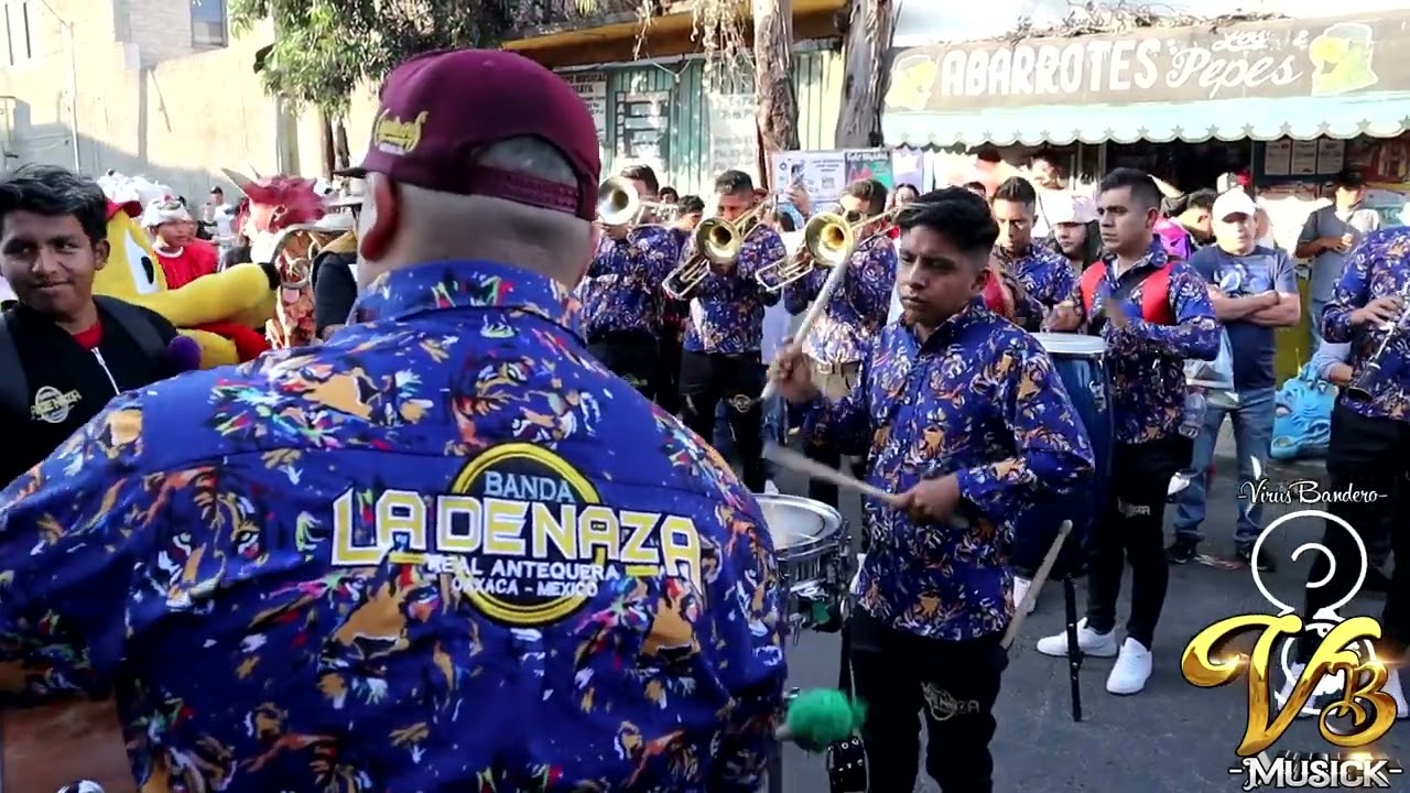 El Colibri / El Alacran / Pequeña De Ojos Brujos - Banda La De Naza Real De Antequera -San Sebastian