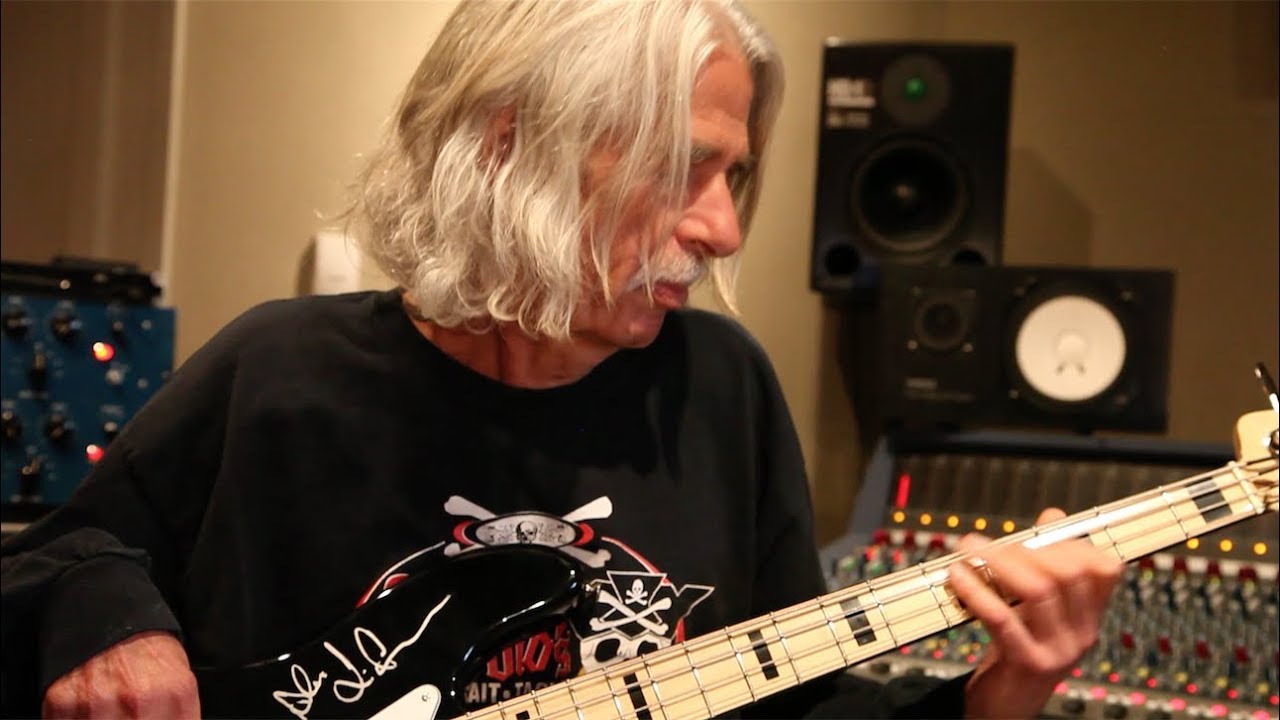 TRIUMPH: HOW THE BAND STARTED - MIKE LEVINE