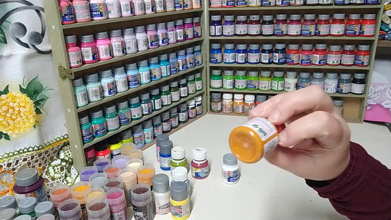 115 - Quais são as tintas que devo comprar para pintura em tecido?