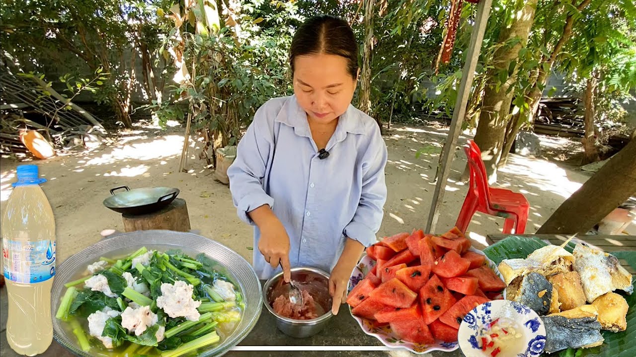 Khmer Vinegar Sauce with Puffed Catfish, Watermelon and Stew Vegetables with Fish Balls | Khmer food