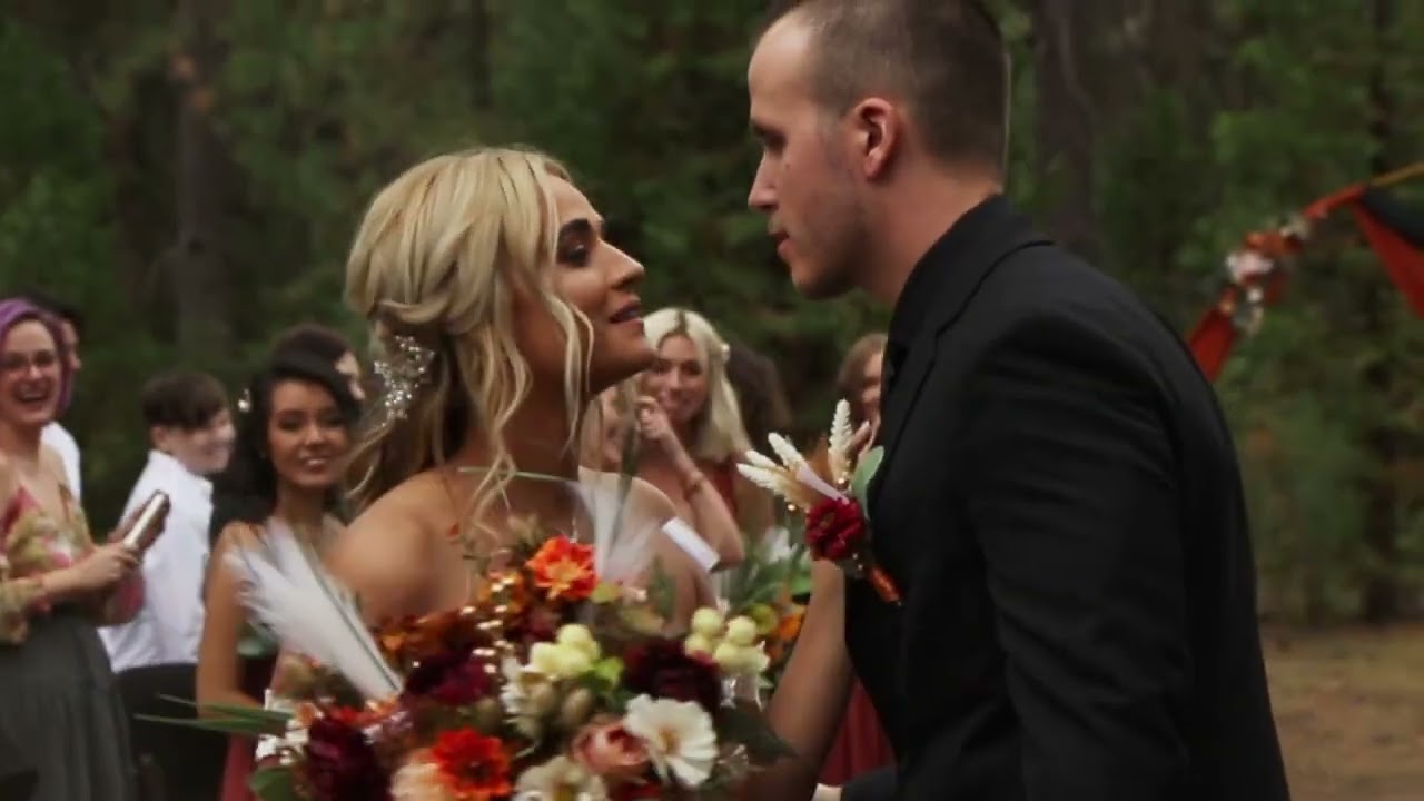 Under the Watch of the Mountain, a Timeless Wedding