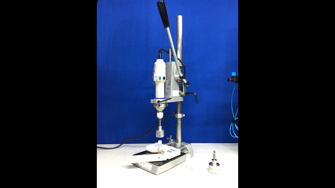 ㈱テクノの卓上キャッパー ハンドル式スタンドタイプ　小サイズ容器のキャッピング　#キャップ締め機 #キャッパー　#ペットボトル #簡易キャップ締め機