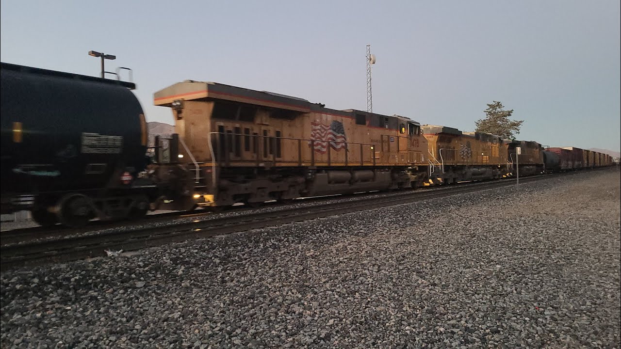 Union Pacific Manifest With Clean C44ACM and 5 Other Engines at the Tehachapi Depot