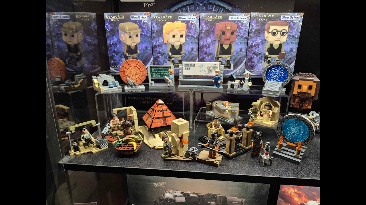 Stargate Movie Advent Calander + Desk Ornament