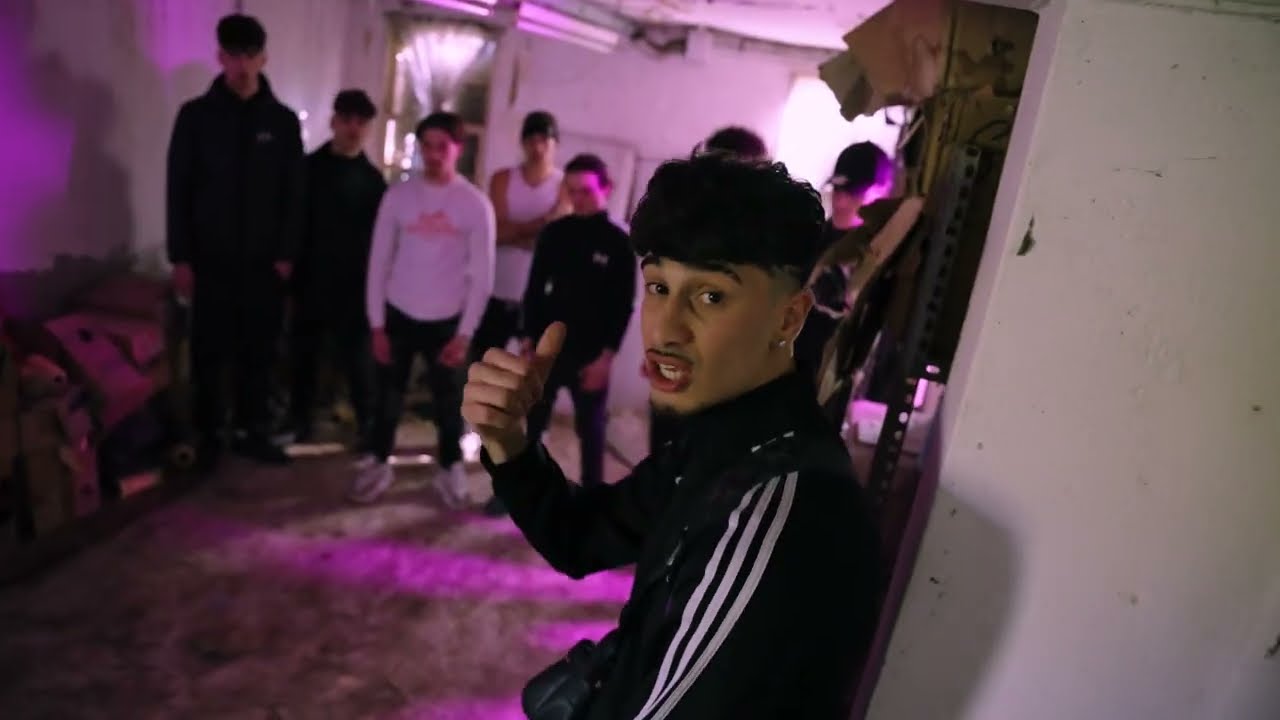 JUNGLE Plaquette (OFFICIAL VIDEO)