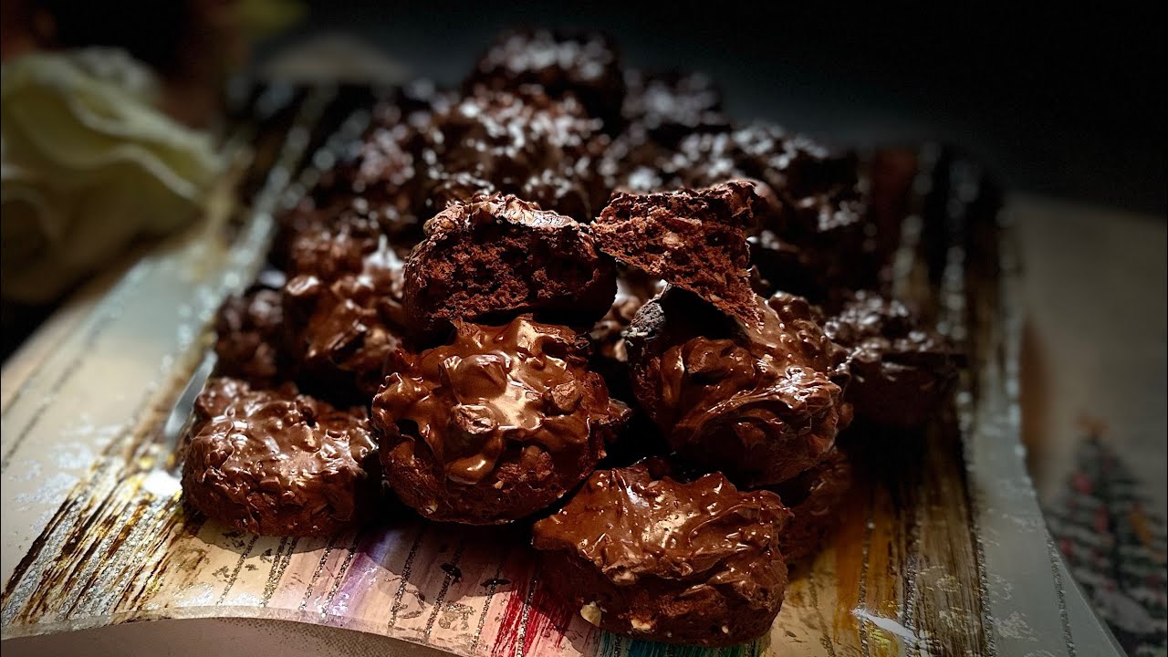 Almond Chocolate Biscuits - بسكويت الشكولاتة واللوز#bike