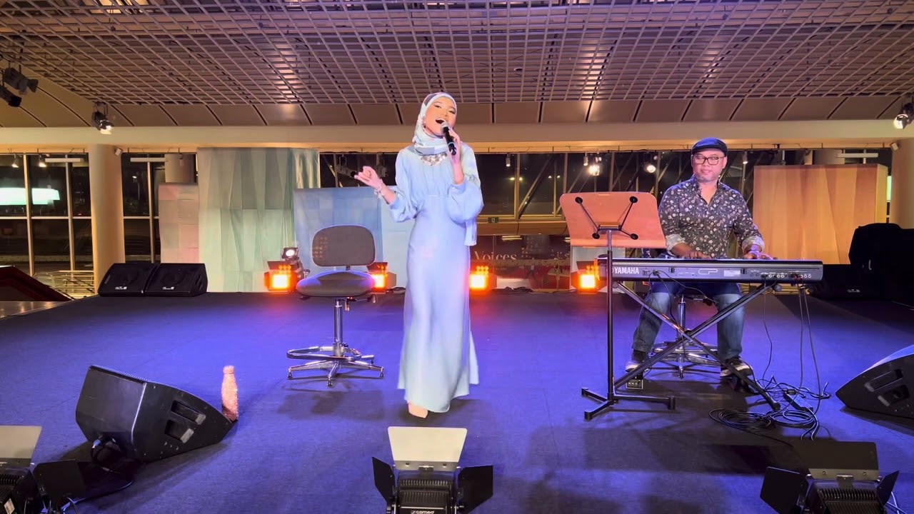 Nasib Pengembara by Putri Emily feat. Joe