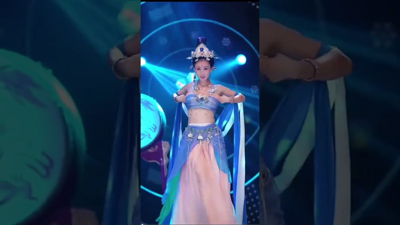老许的歌舞团美女