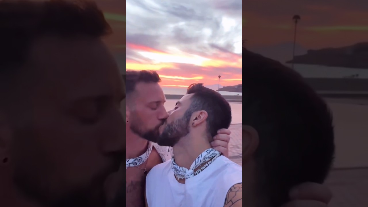 #gaykissing #lgbtcommunity#gaykiss#lovegaycouple#gayromance#romanticgay#husband#germanygay#gaylife#