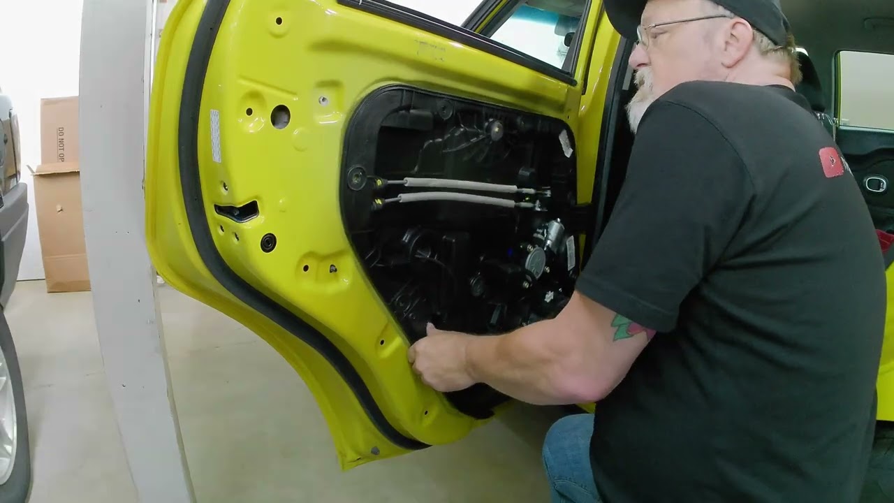 Replacing the Rear Window on a Kia Soul