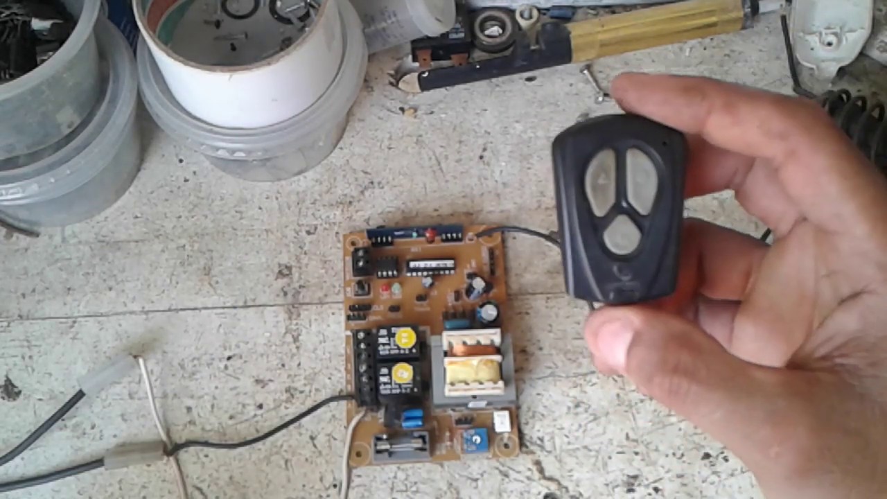 CONFIGURANDO CONTROLE REMOTO  DE PORTÃO ELETRÔNICO GAREN SMART 2.1