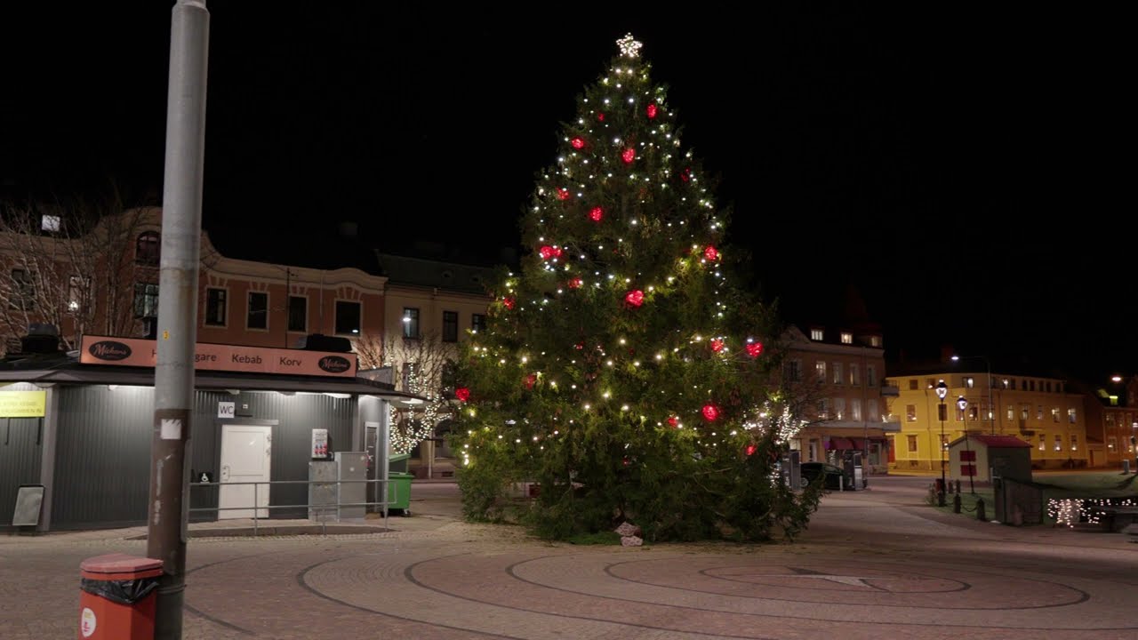 Winter night walk in Åmål 4K (no snow but cold)