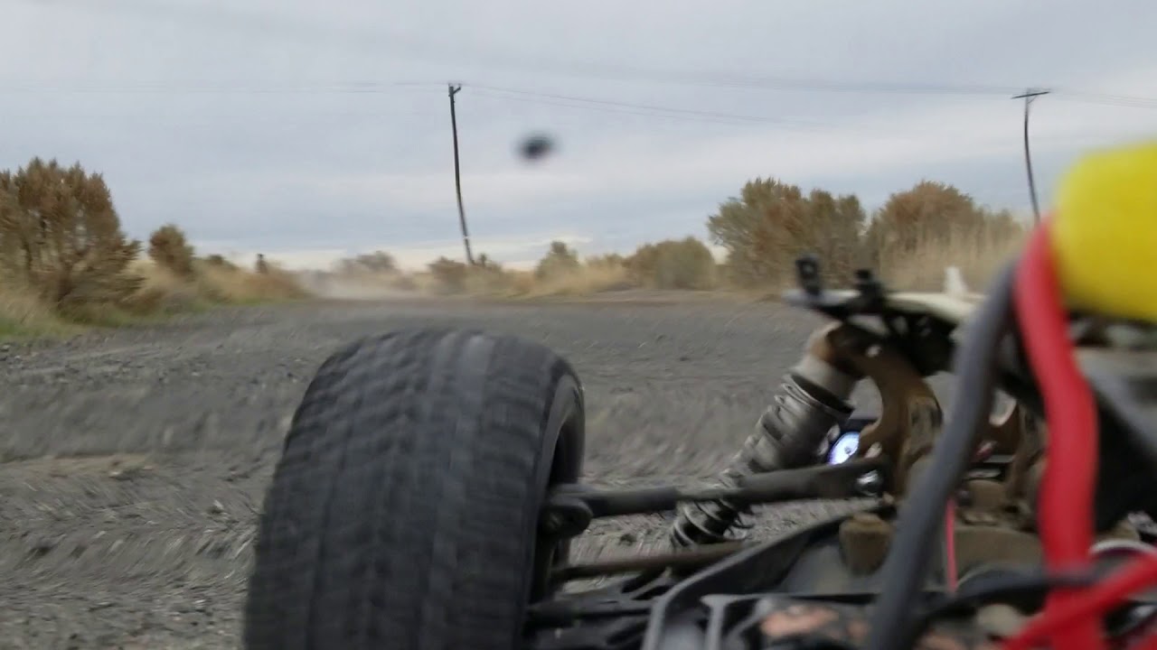 Vkar Bison V2 dirt road bashing
