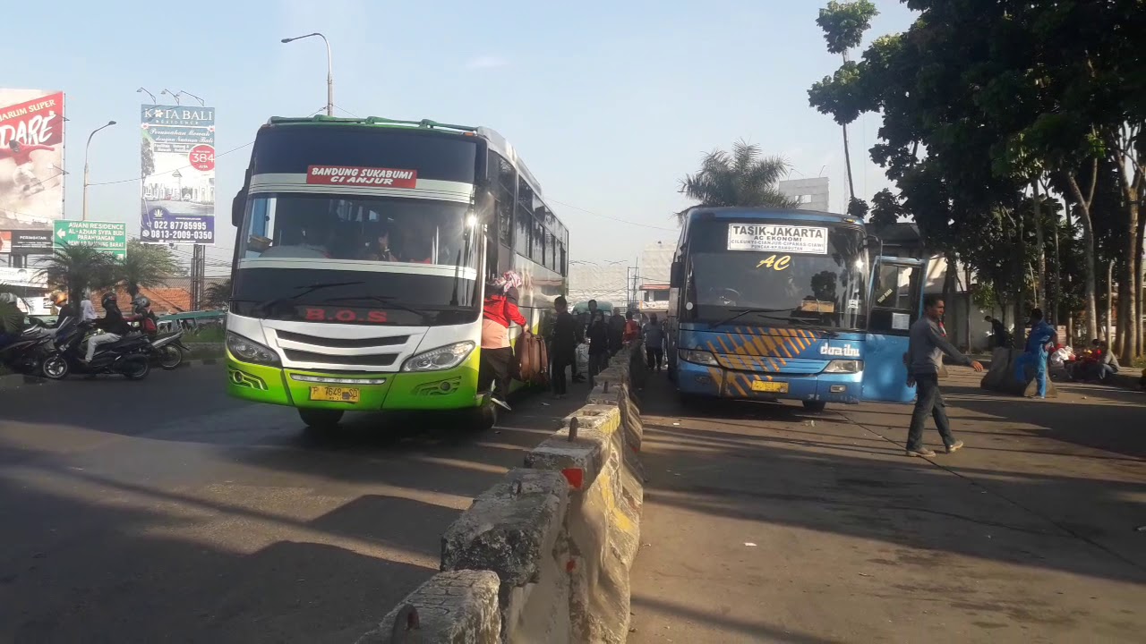 HALTE dan Tempat Nongkrong BUS di PIntu Tol Padalarang
