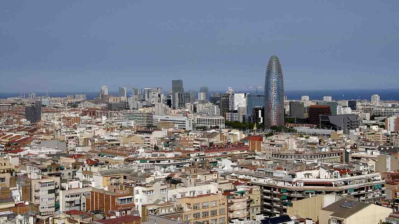 Chinese companies contribute to tech boom in Spain