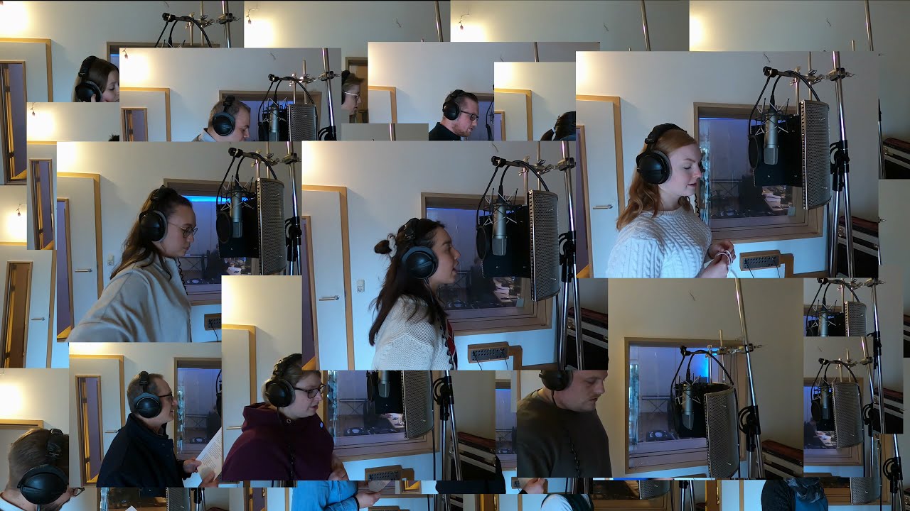Das Grand Elysée-Team singt 