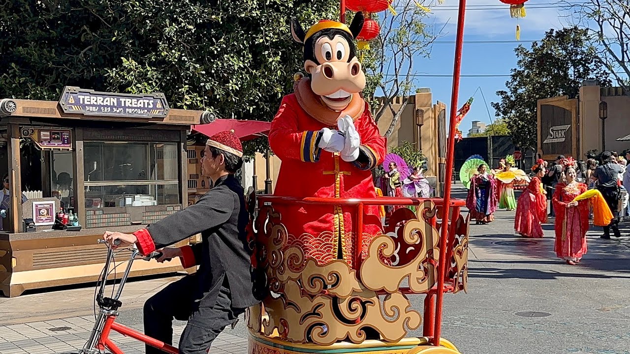 Mulan's Lunar New Year Procession - 4K (2/21/2026)