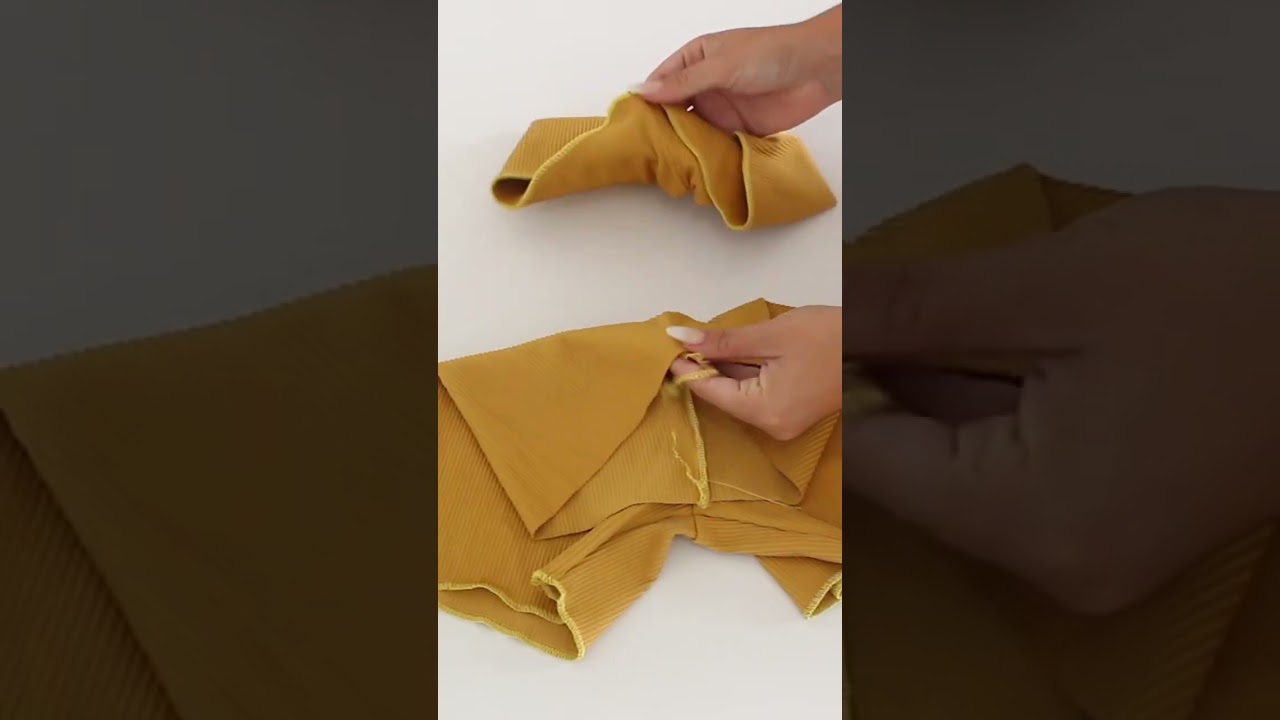 Fiz um conjunto fitness! Ensinei o corte e costura 🥰 #lookfitness #conjuntoacademia #costura