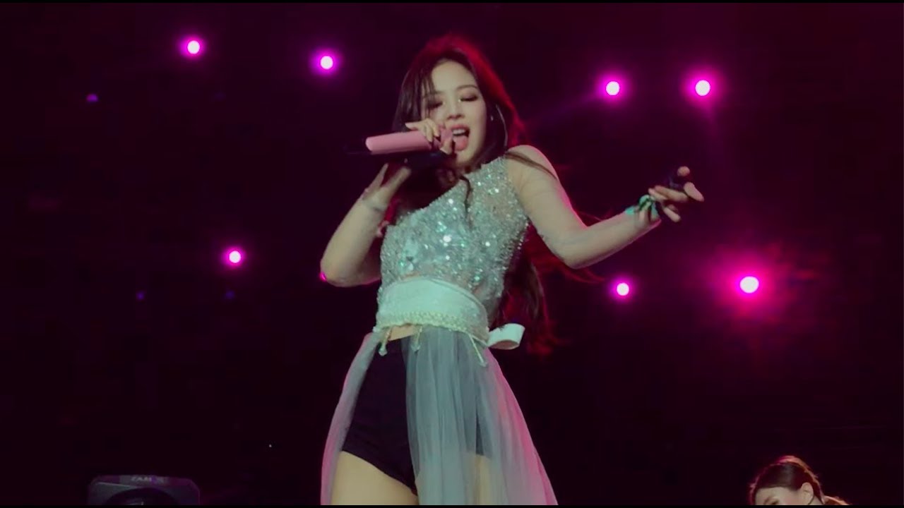 Jennie Solo- Coachella Day 2 (BLACKPINK)