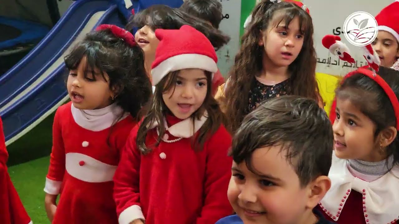 فرحة الأطفال بالعام الجديد