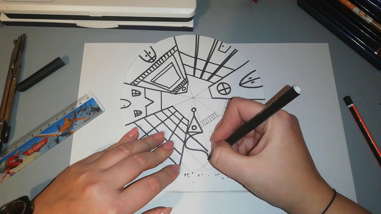 Zdalne nauczanie - Perspektywa linearna zbieżna żabia - rysujemy miasto nocą..