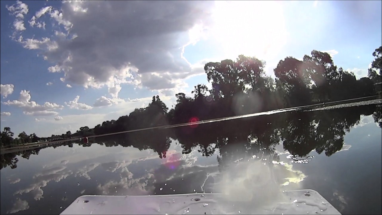Hobbyking Swamp Dawg. Lake Weeroona. Fast Boating on 3cell. 05Jan17