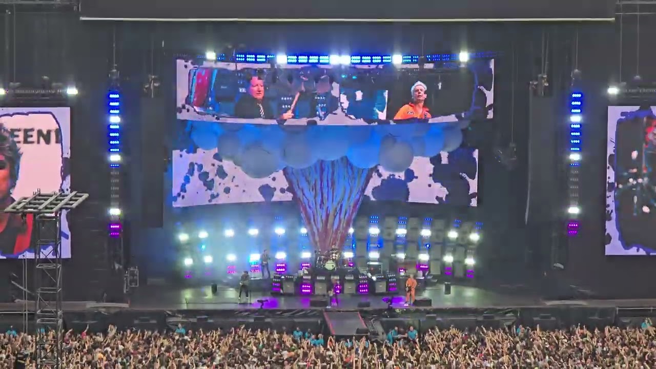 Green Day - Basket Case (Live @ Wembley Stadium | 29/06/24)