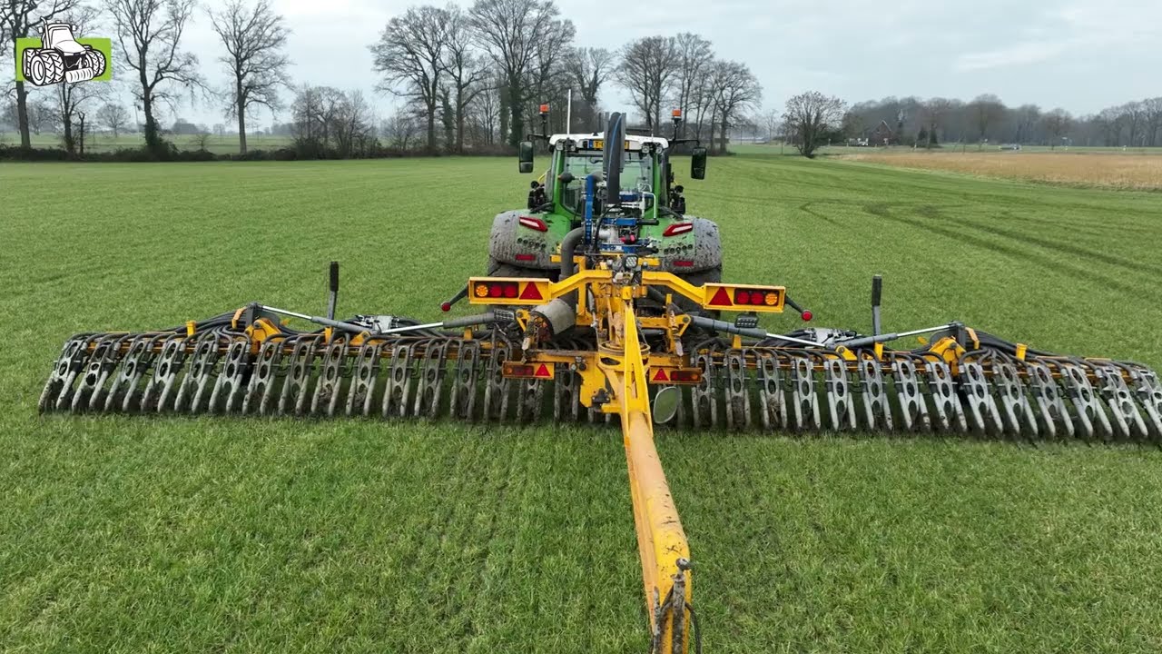 Loonbedrijf Westerveld uit Breedenbroek aan het sleepslangen