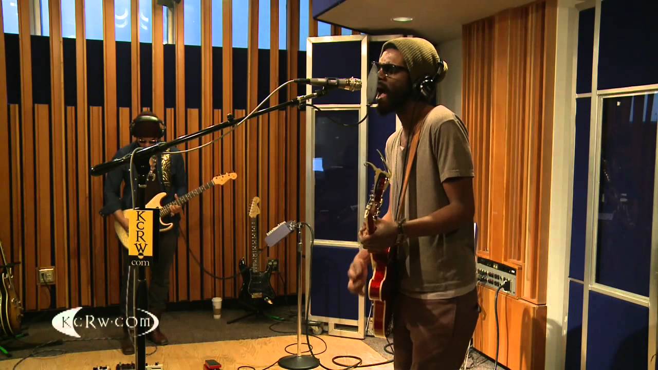 Gary Clark Jr. performing 