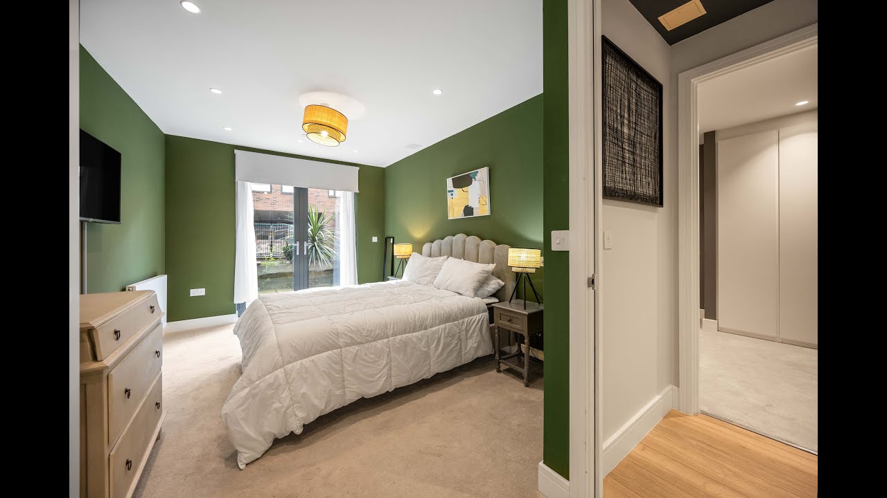 The Arbour Collection (GF), Kilburn High Road London NW6