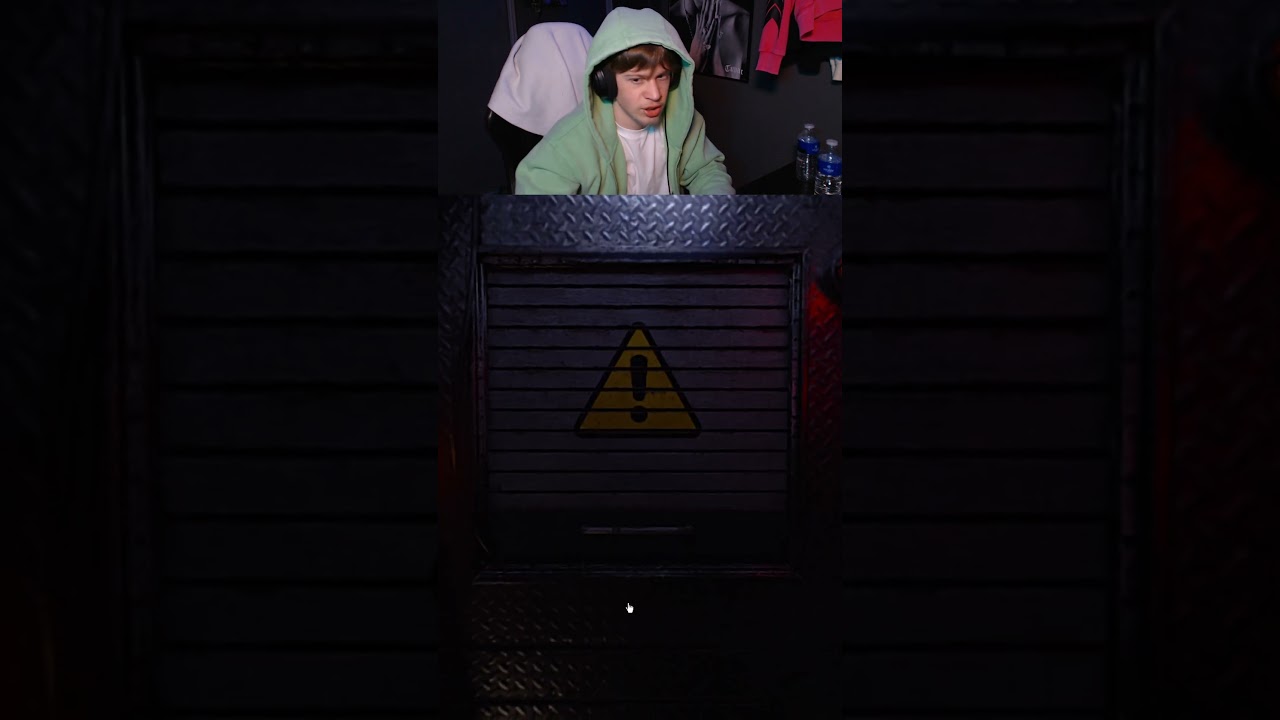 THIS FNAF VHS TAPE GAME HAD ME SWEATING..