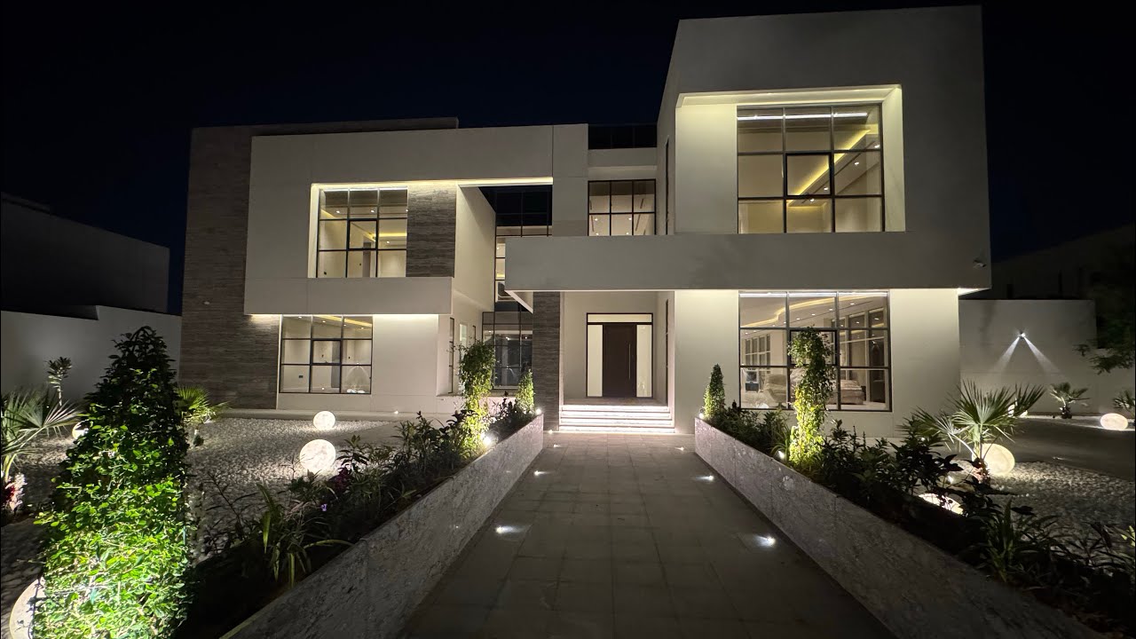 5 br Ultra Modern Luxury Villa Huge Garden