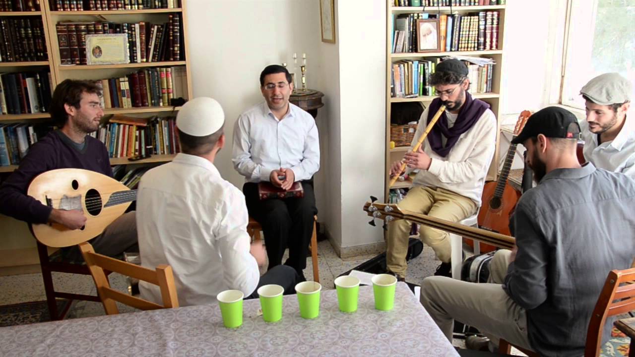 יגל הרוש ואנסמבל שיר ידידות מארחים את חכם דוד מנחם