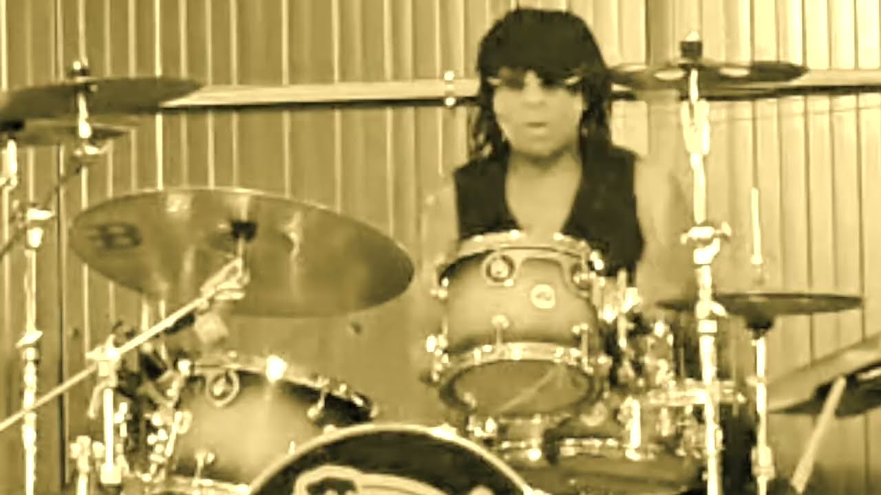 Mustangos - Oye como va (Santana)
