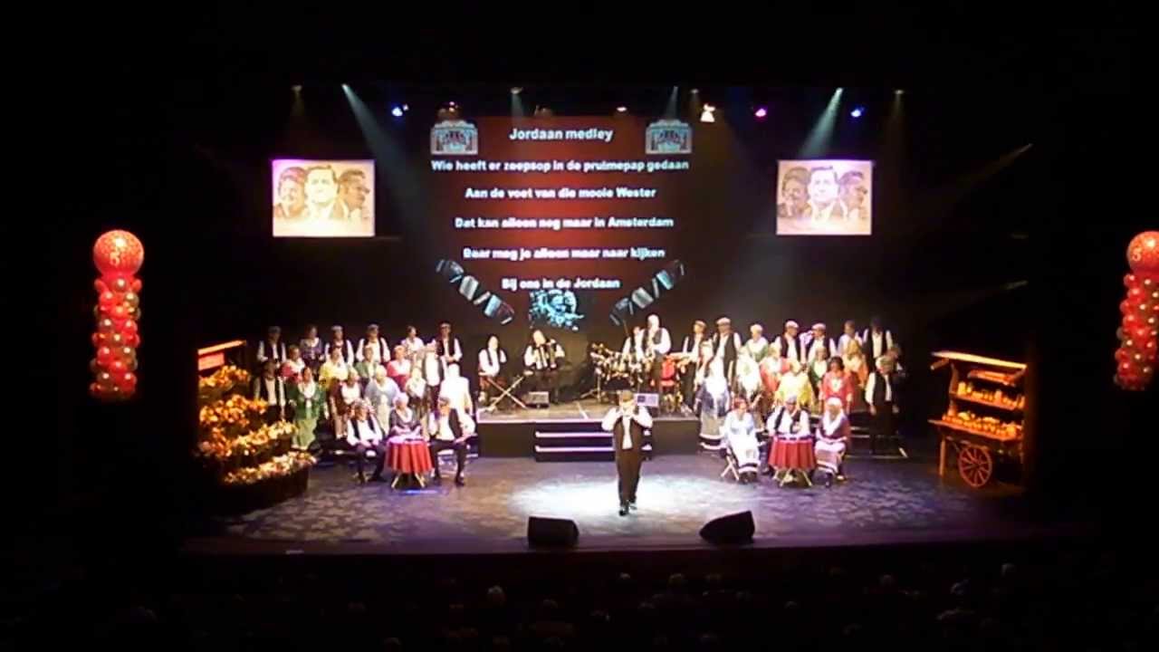 Amsterdams Volkskoor in de Meervaart 2013-Jordaan medley