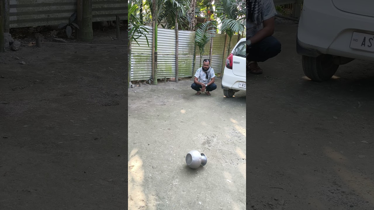 কলসি থেকে সুন্দর একটা 