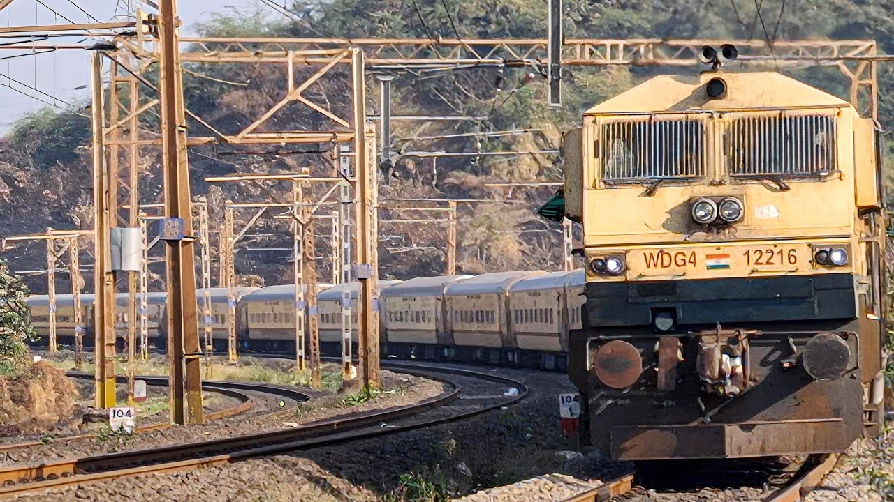 Electric & Diesel Action At Bhor Ghat 2026
