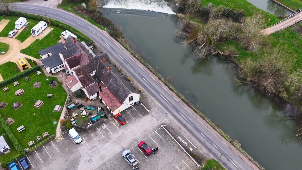 Fish and Anchor - looking towards Middle Littleton