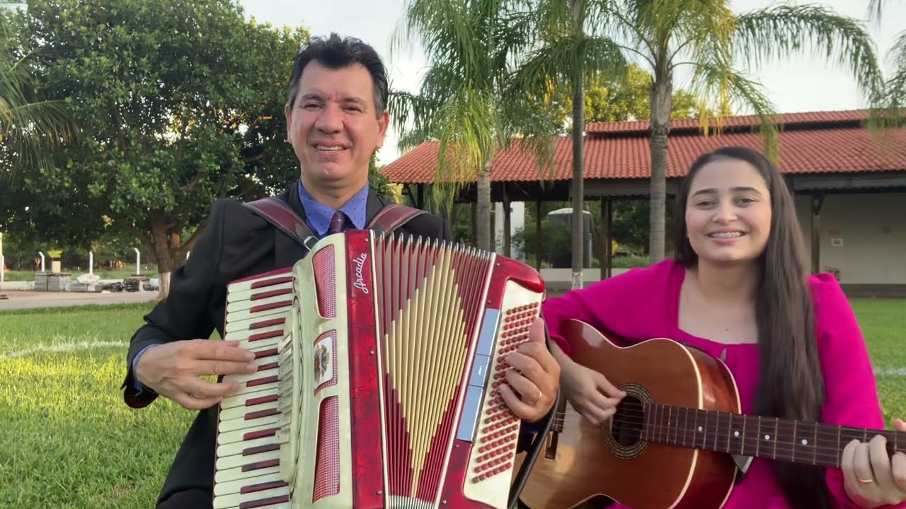 Claudio e Gabrielly - Banco Vazio