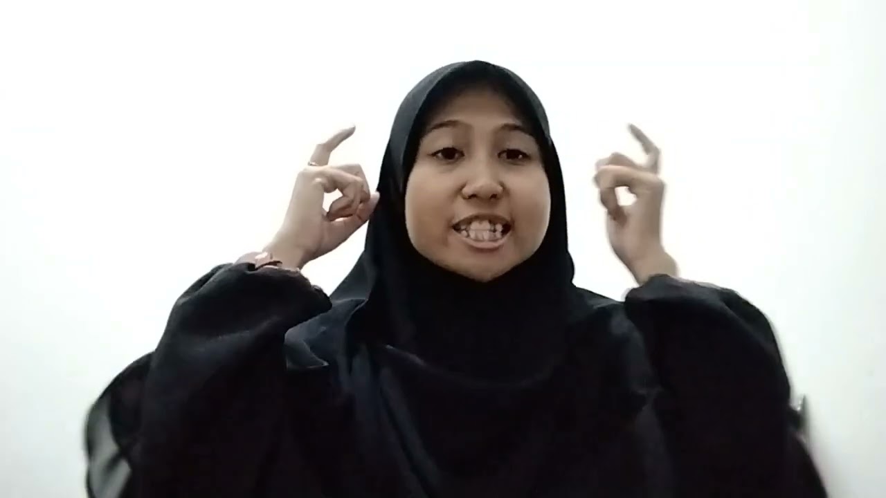 Analisis Film Keluarga Super Irit Menurut Teori Sigmund Freud 