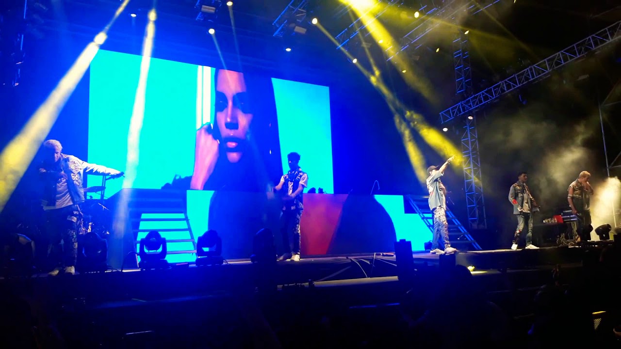 CNCO Diganle feat Lesley Grace y Becky G - Guayaquil Ecuador 24/11/2018