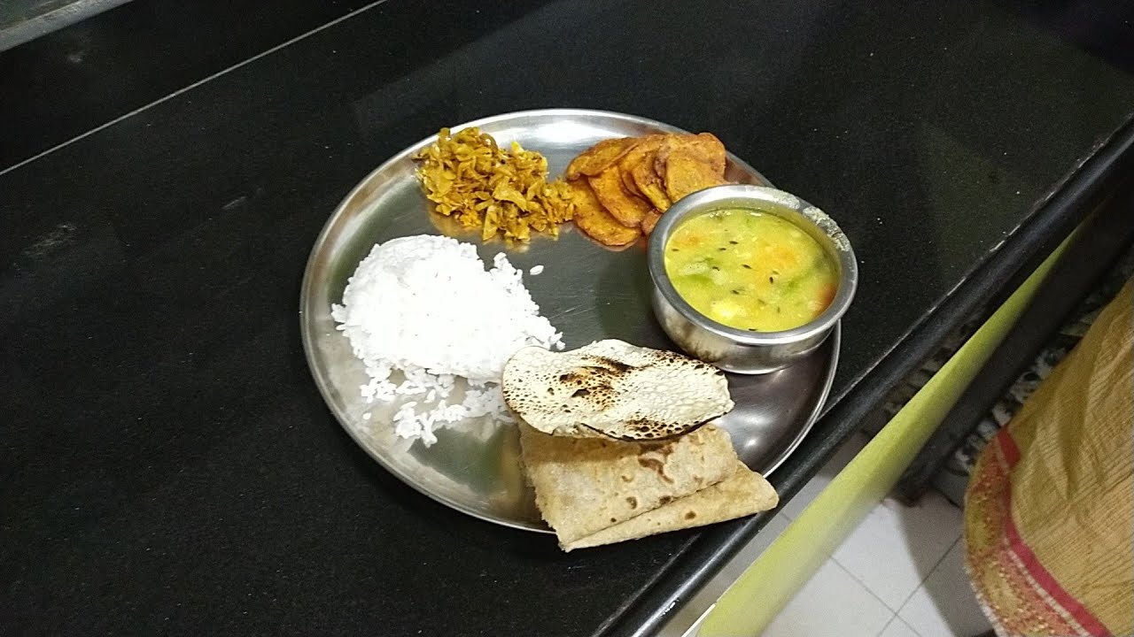 मालवणी गोडी डाळ। malvani authentic godi dal । traditional easy dal recipe