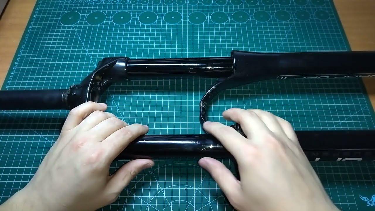 Bicycle fork anodizing repair / Ремонт покрытия на ноге у велосипедной вилки