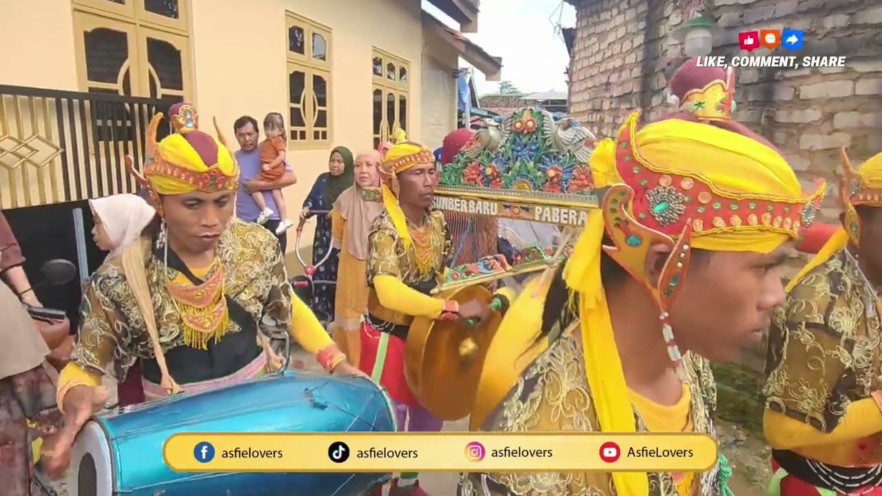 Pertunjukan Saronen - Tradisi Musik Khas Madura
