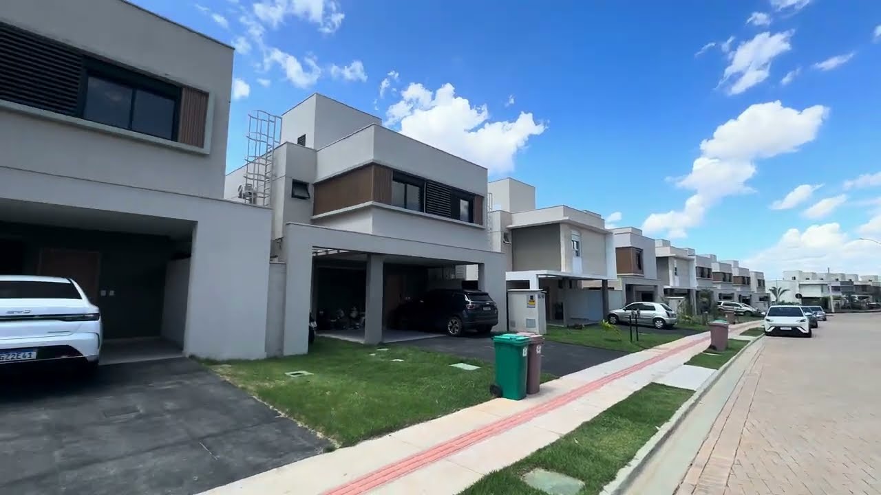 Jardins Marselha - Sobrado a venda! 