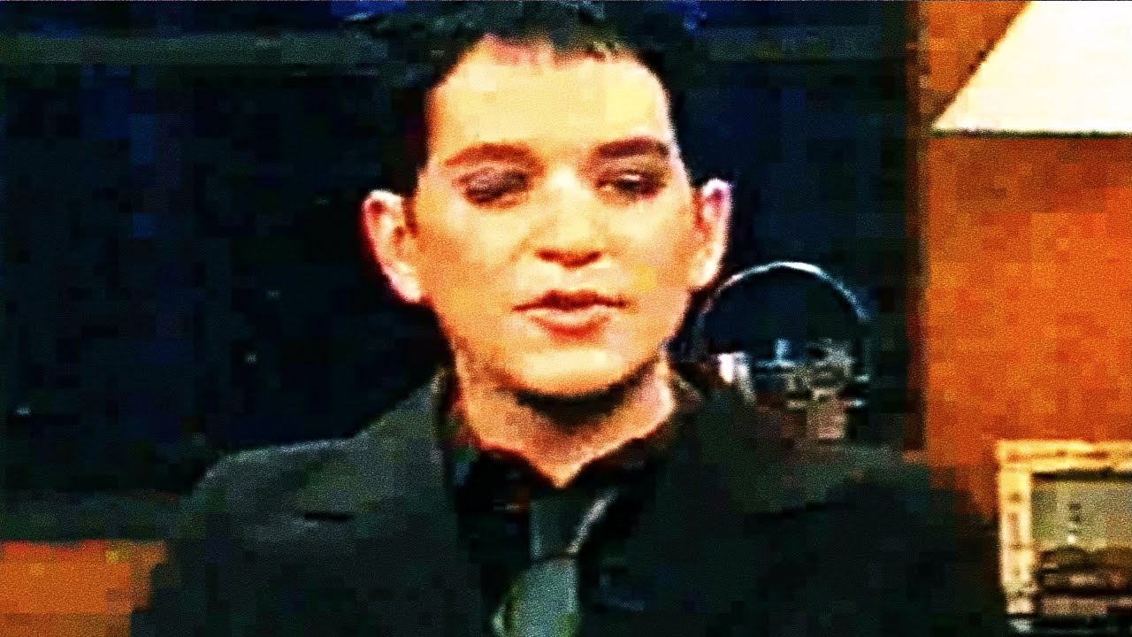 PLACEBO - Brian Molko INTERVIEW + This Picture (live) on Micallef Tonight, 2003