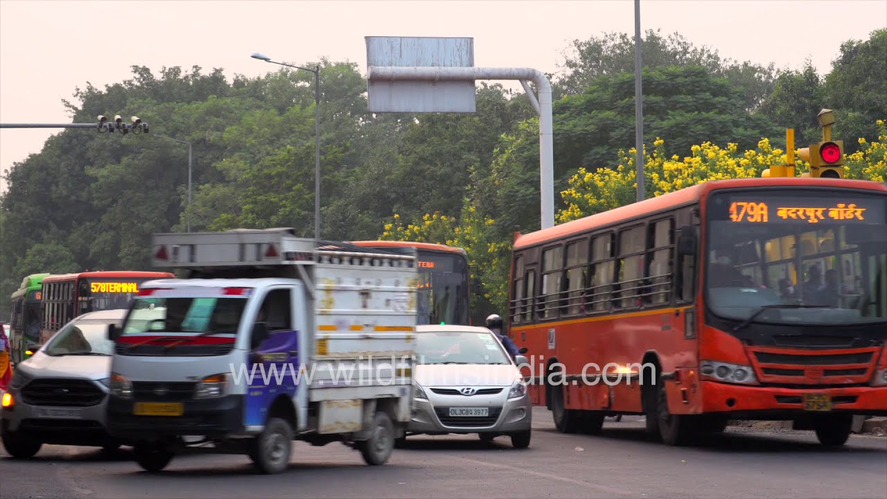 Cyclists, DTC buses, lorry trucks, ambulance, private cars crowd at traffic point, Raj Nagar